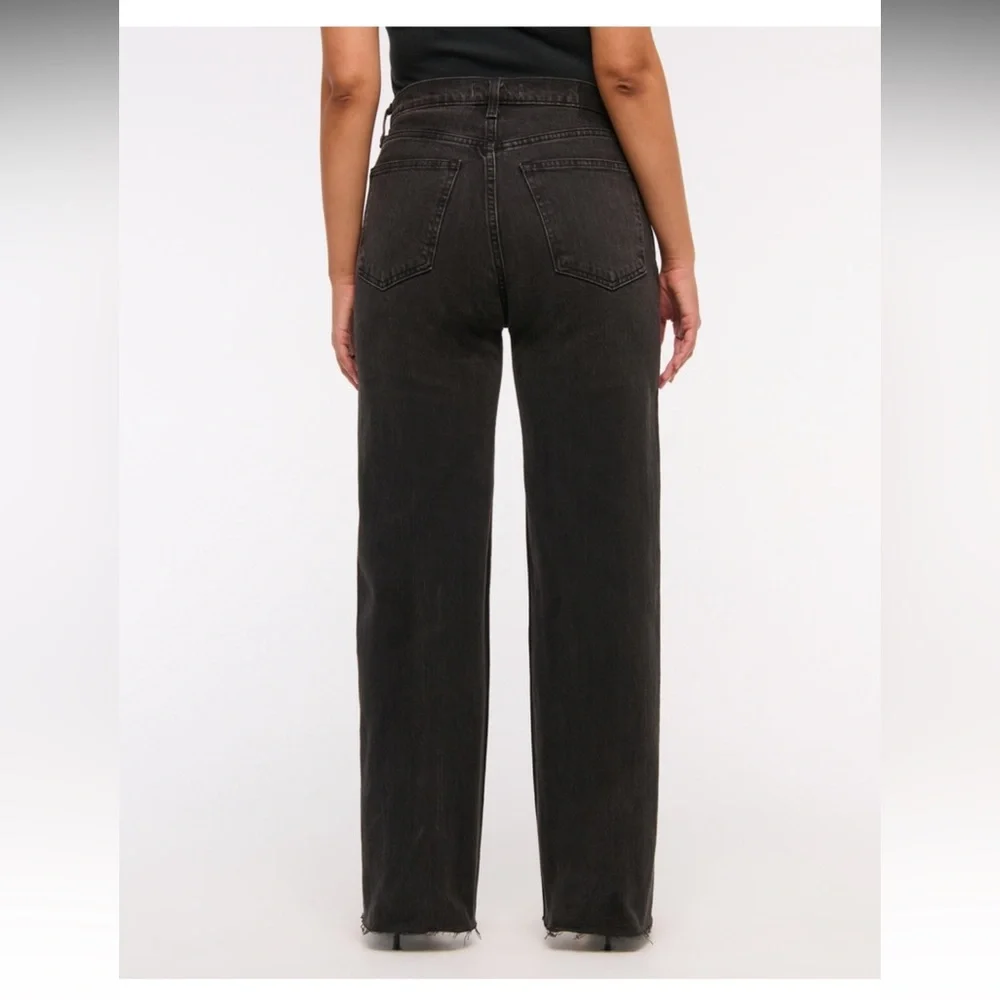 Abercrombie & Fitch, High Rise 90s Relaxed Jean - size 30 (10) extra long - Picture 3 of 14